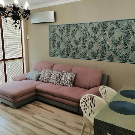 アパート луксозен апартамент с две спални - Luxury Two Bedrooms *
