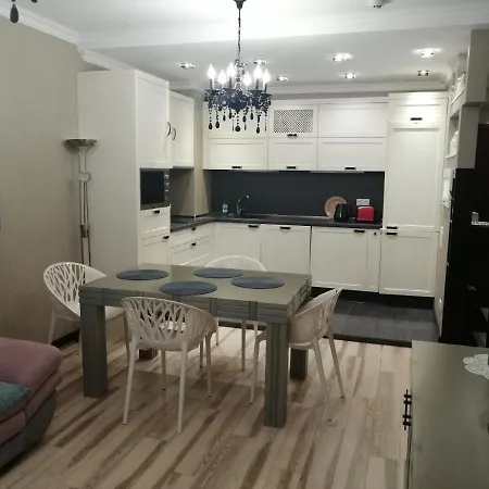 луксозен апартамент с две спални - Luxury Two Bedrooms *