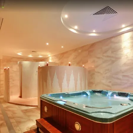 アパート луксозен апартамент с две спални - Luxury Two Bedrooms *