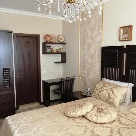 луксозен апартамент с две спални - Luxury Two Bedrooms アパート *